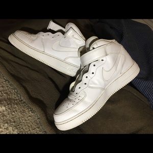 Men’s Air Force 1 mid